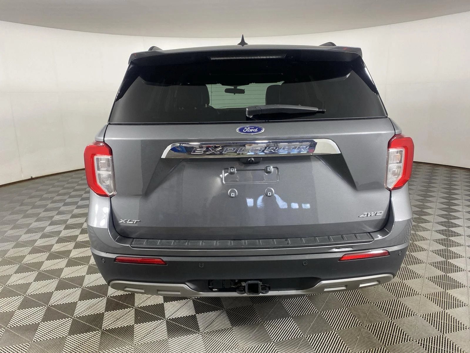 Used 2023 Carbonized Gray Ford XLT image 9