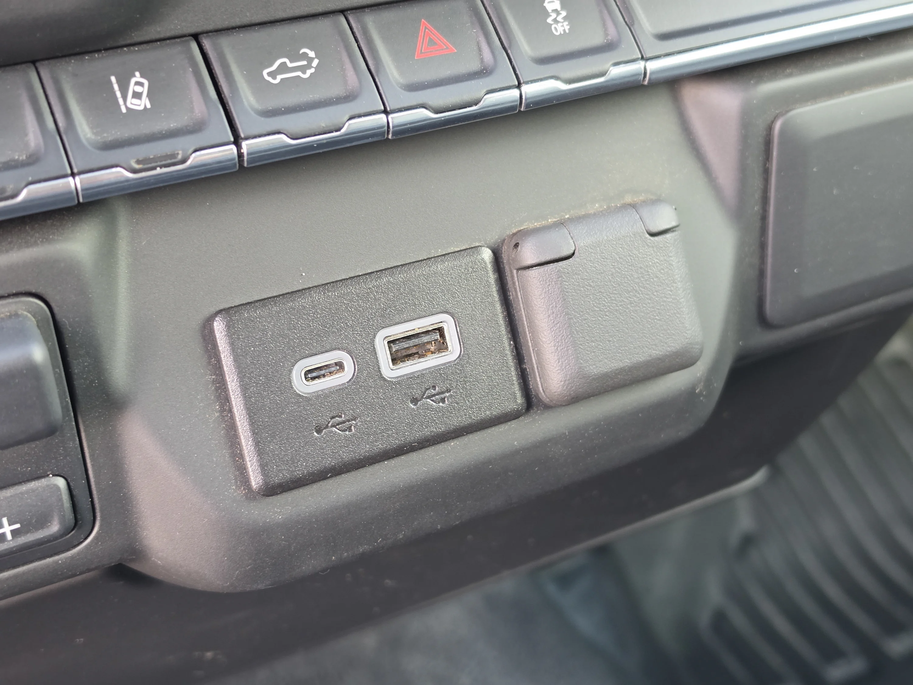 Used 2024 Slate Gray Metallic Chevrolet Work Truck image 26