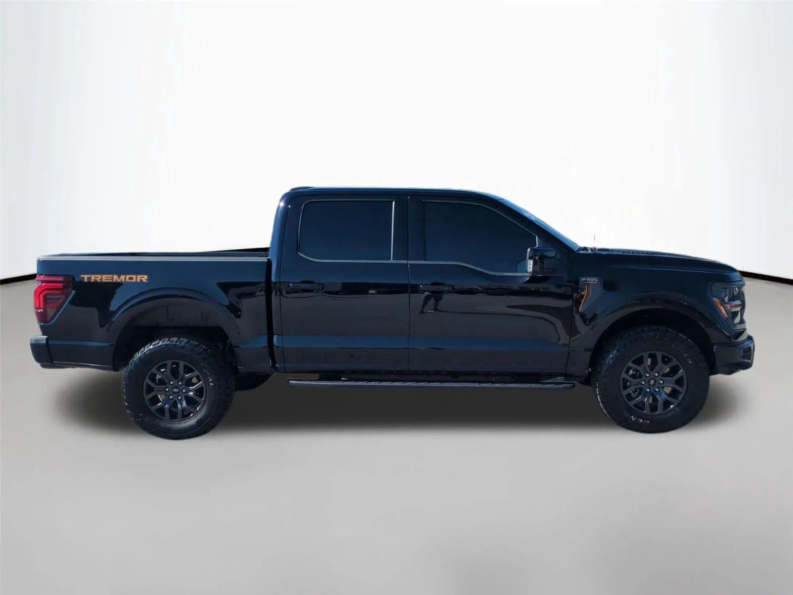 Used 2026 Agate Black Ford Tremor image 6