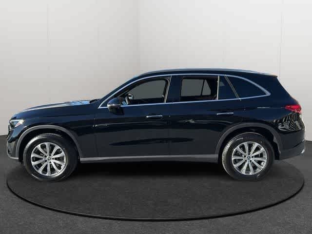 Certified Used 2026 Black Mercedes-Benz GLC 300 image 3