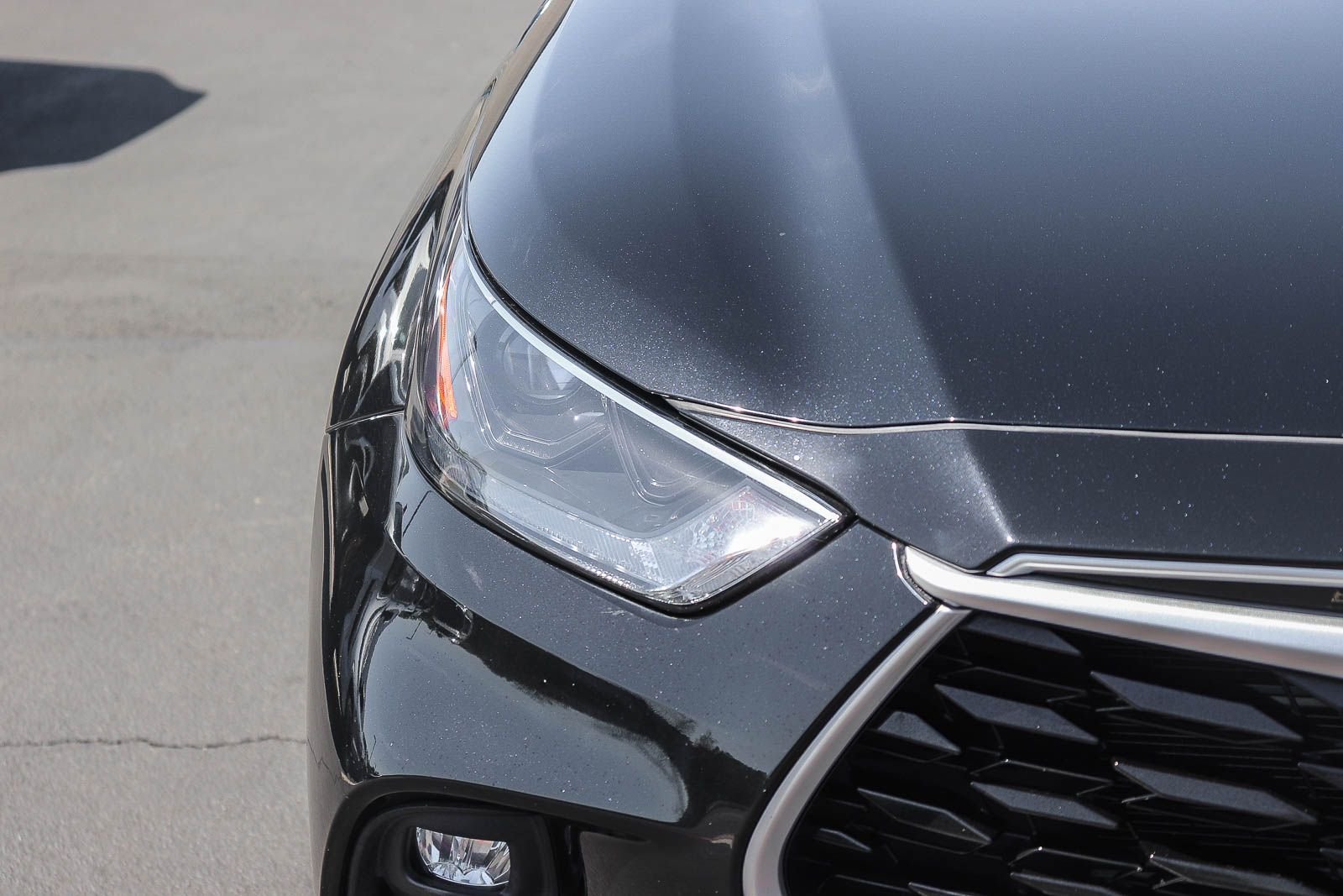 Used 2022 Midnight Black Metallic Toyota XLE image 12