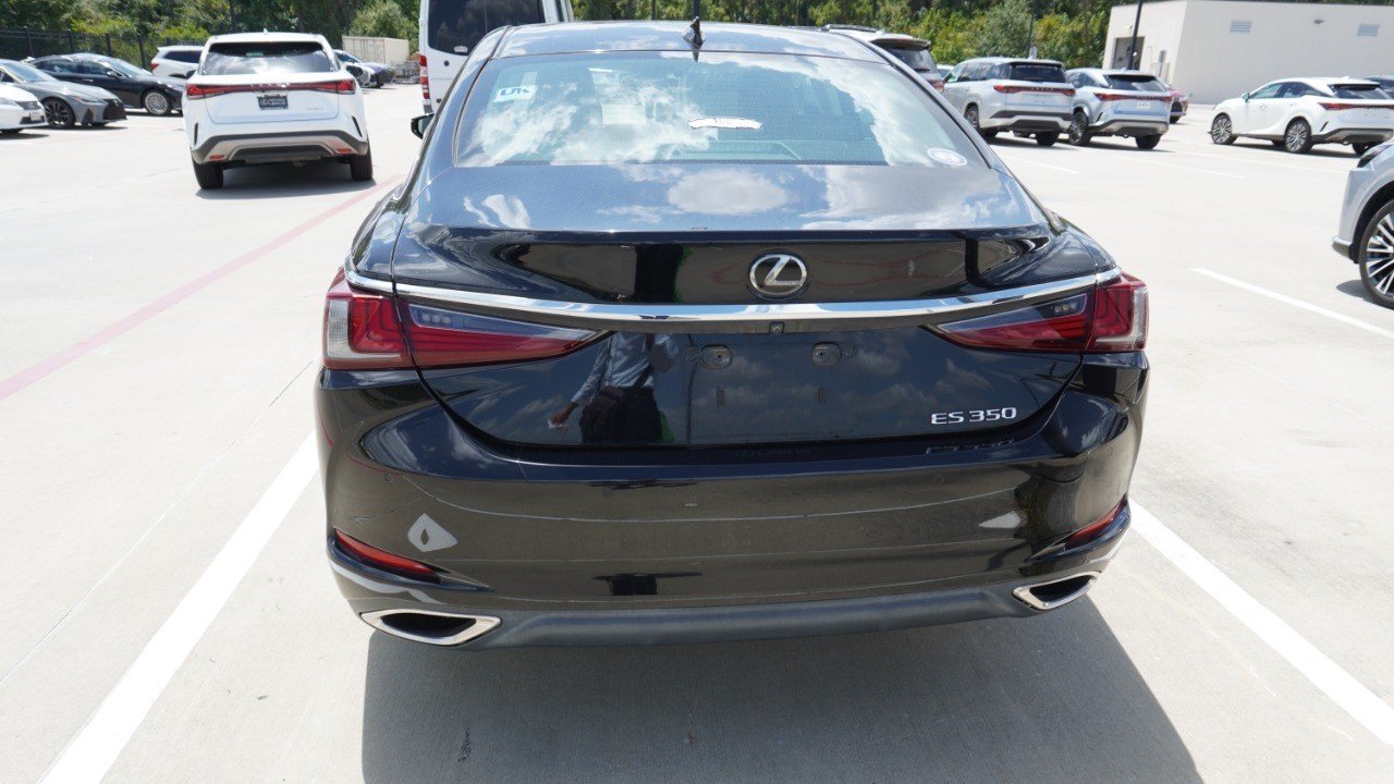 Used 2019 Black Lexus ES 350 image 8