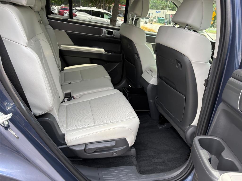 Used 2025 Atlantis Blue Hyundai SEL image 18