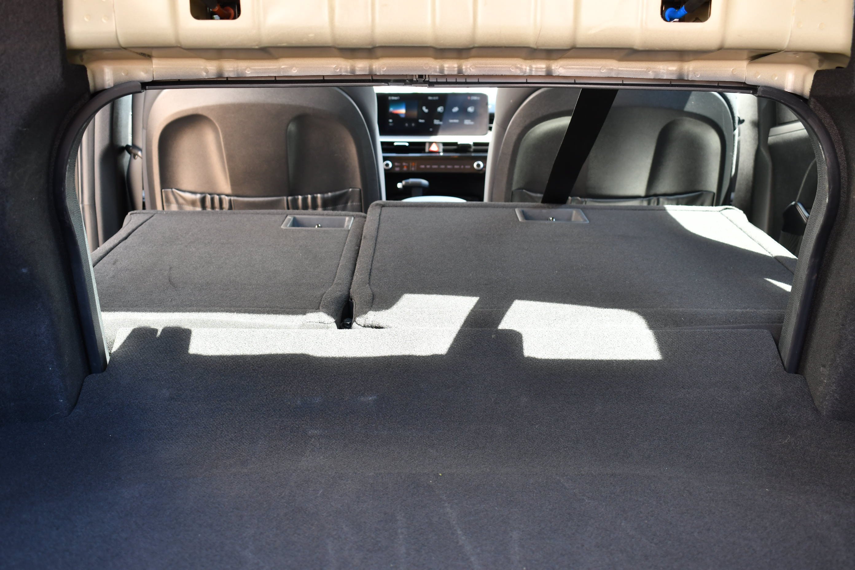 2025 Kia K5 LXS - Photo 9