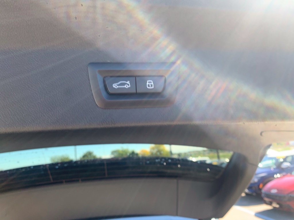 Used 2023 Black BMW xDrive30i image 37