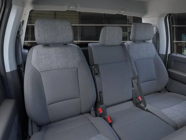 2025 Ford F-350 Super Duty XLT - Photo 34