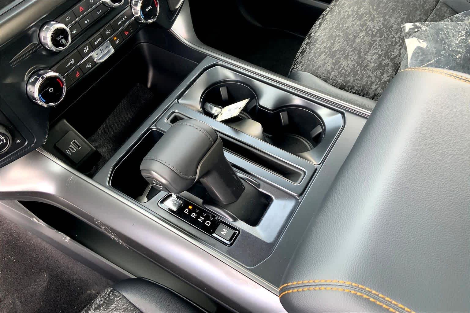 New 2026 M7/CARBONIZED G Ford Tremor image 5