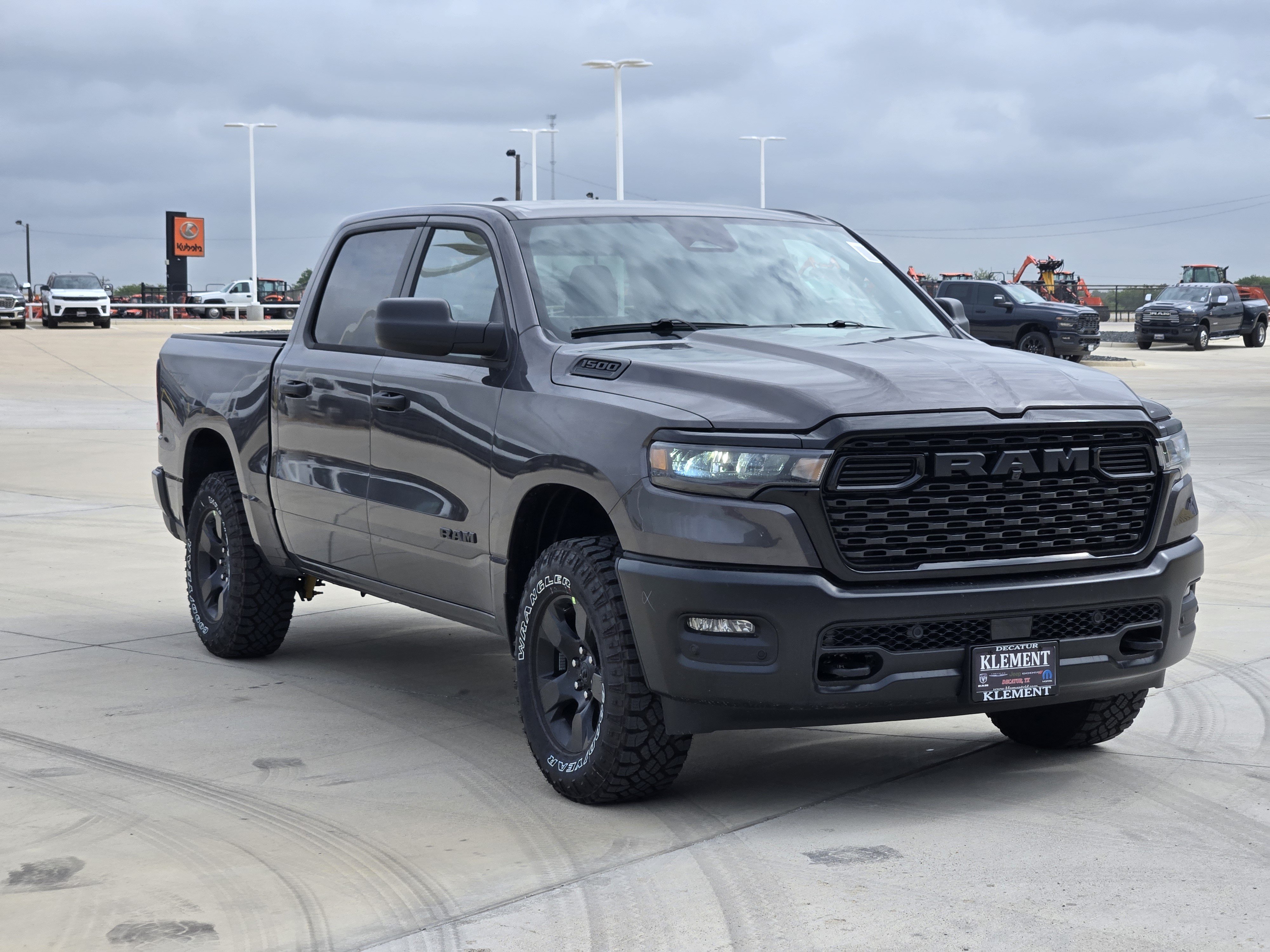 New 2026 Granite Crystal Metallic Clear-Coat Exterior Paint RAM Warlock image 3