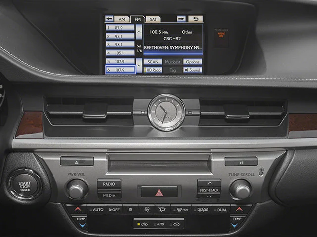 Used 2014 White Lexus 350 image 9