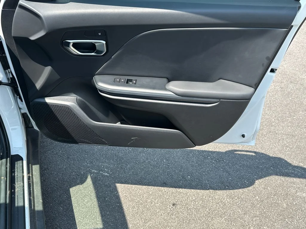 New 2026 White Kia EX image 14