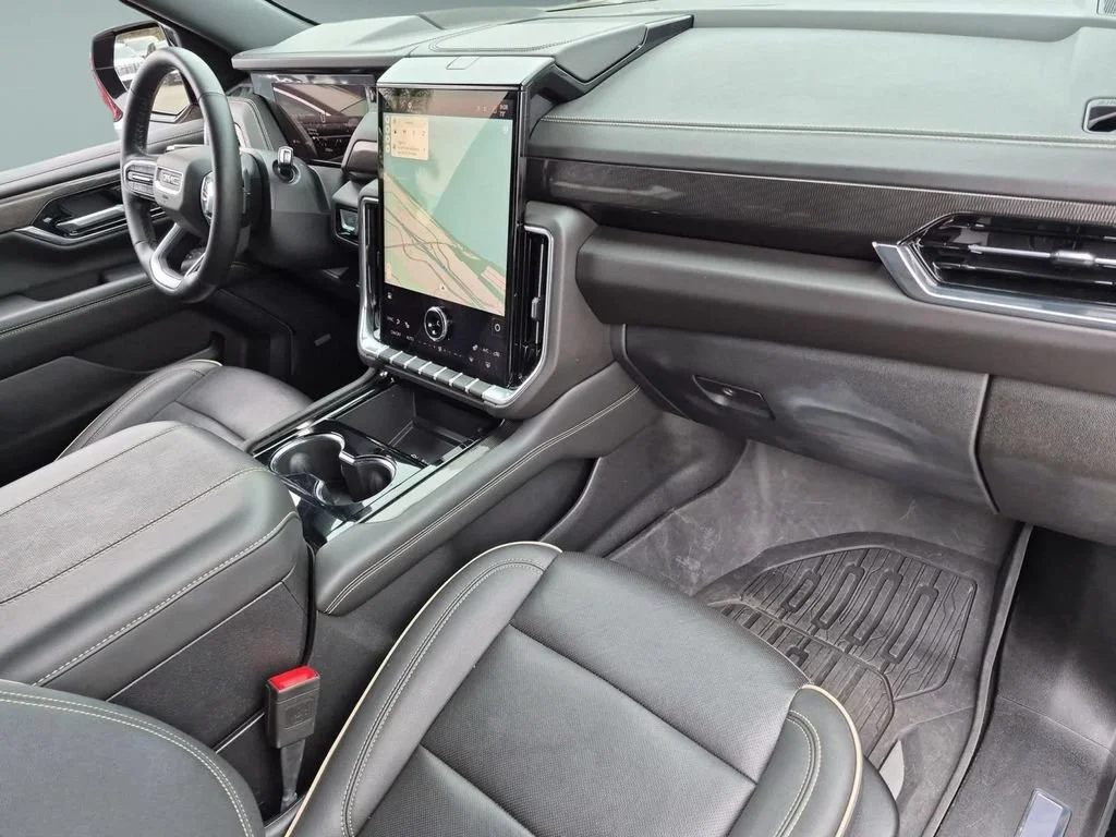 Certified Used 2025 Onyx Black GMC Elevation image 29