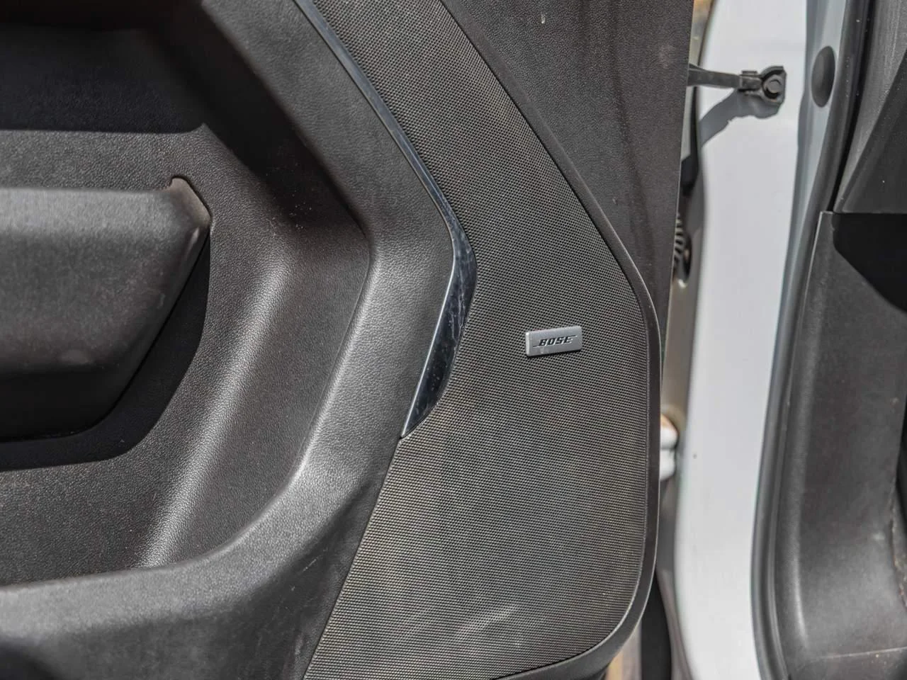 Used 2021 SUMMIT WHITE Chevrolet RST image 10