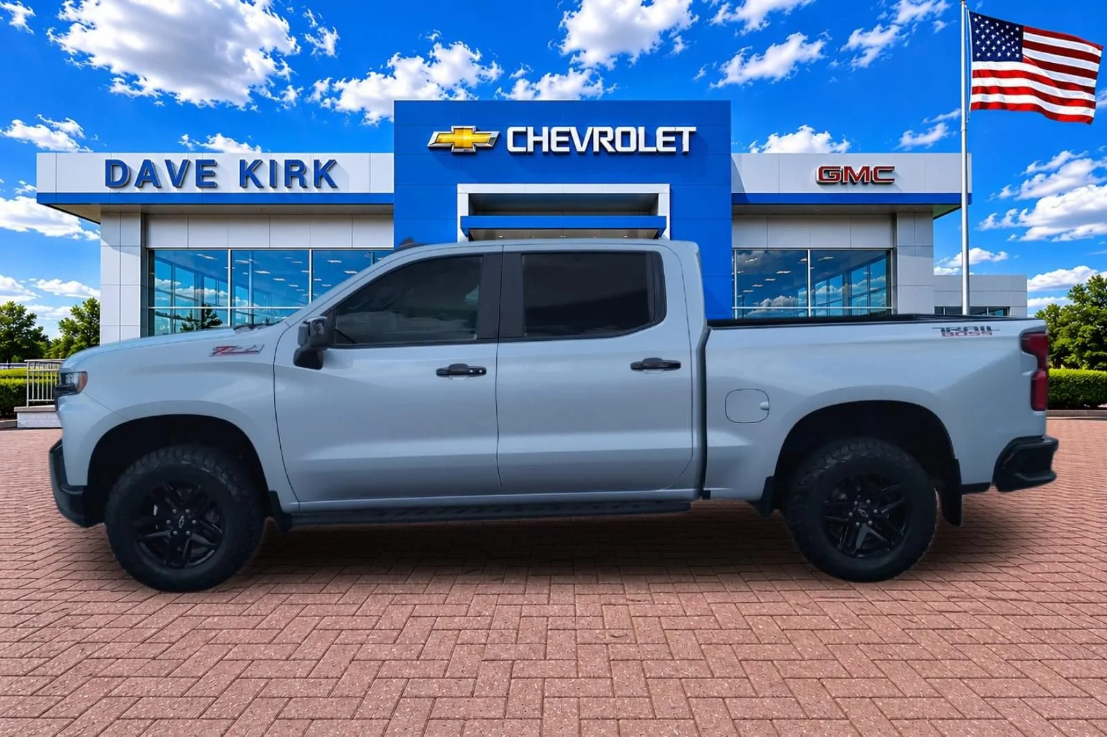 Used 2020 SILVER ICE METALLIC Chevrolet LT Trail Boss image 6