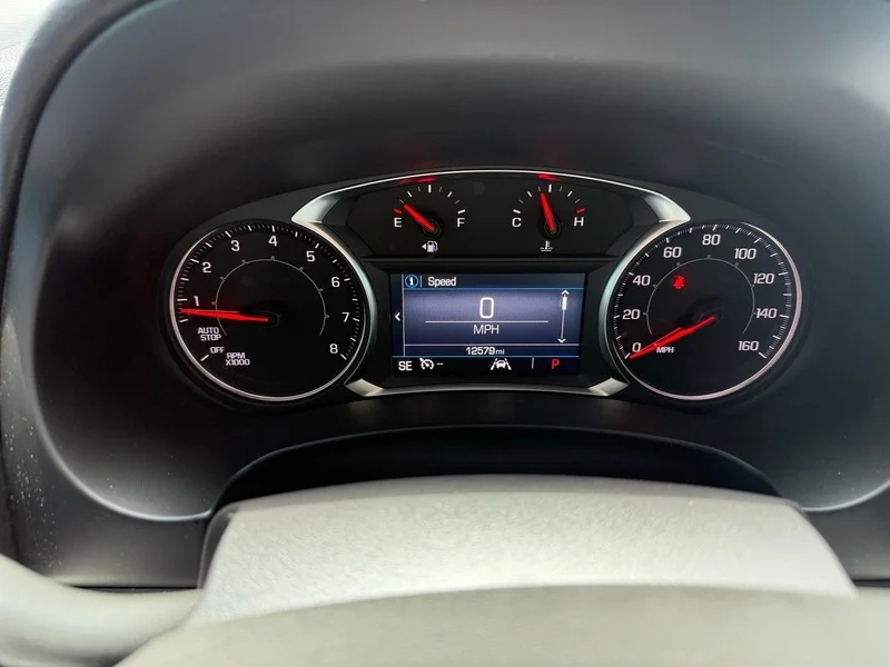Used 2024 Volcanic Red Tintcoat GMC SLE image 11