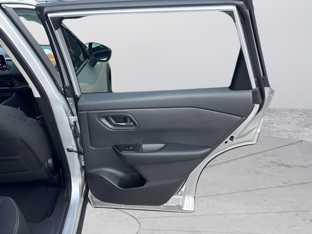 Used 2024 Silver Nissan S image 35