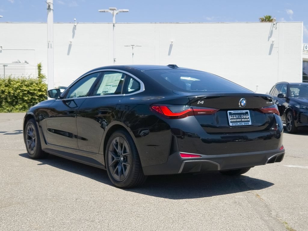 New 2026 Black Sapphire Metallic BMW eDrive40 image 17