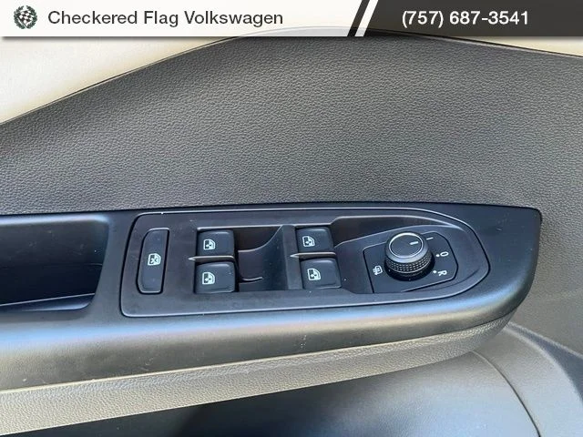 New 2026 Black Volkswagen 1.5T SE image 14