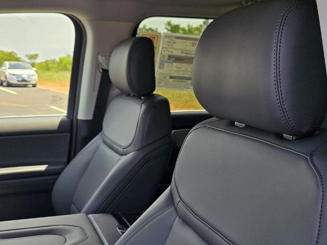 New 2027 Agate Black Metallic Ford MAX Active image 24
