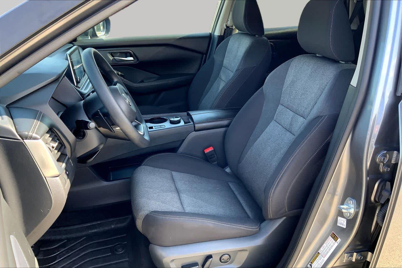 Used 2024 Gun Metallic Nissan SV image 8