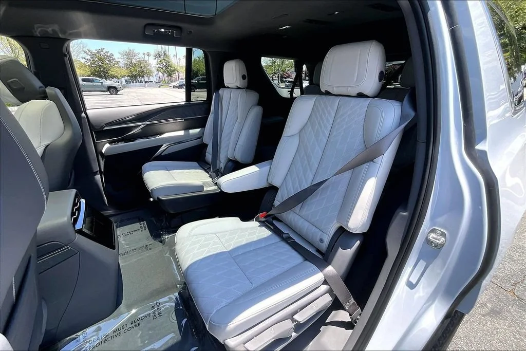 New 2026 Vibrant White Tricoat Cadillac Luxury image 29