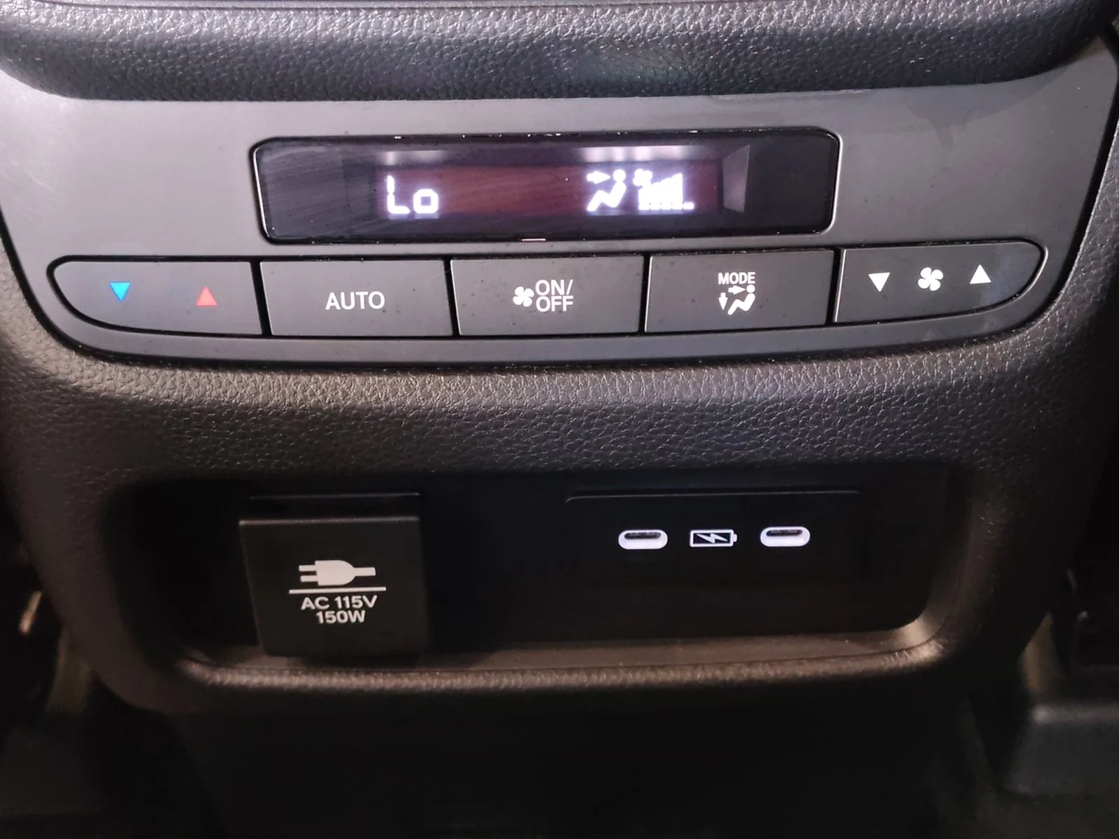Used 2024 Diffused Sky Pearl Honda TrailSport image 33