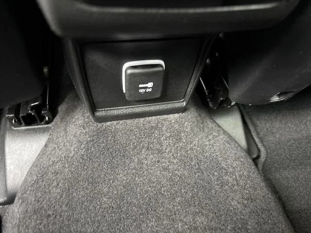 Used 2024 Gray Jeep Limited image 13