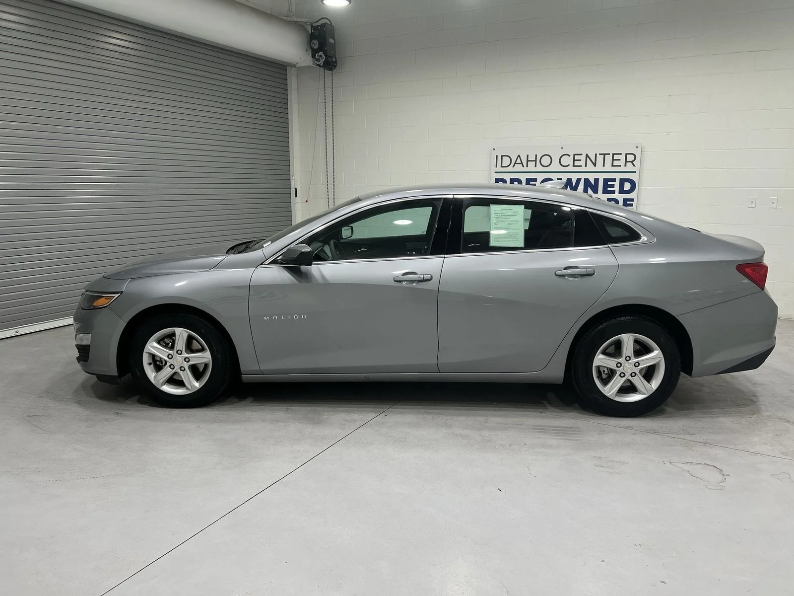 Used 2024 Gray Chevrolet LT image 5