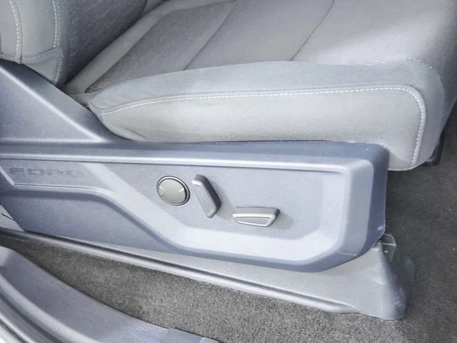 Certified Used 2022 Silver Ford XLT image 13