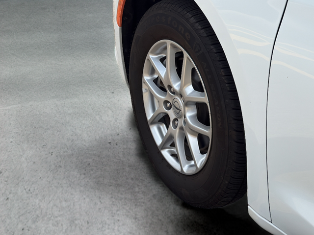 Used 2024 White Chrysler Touring L image 14