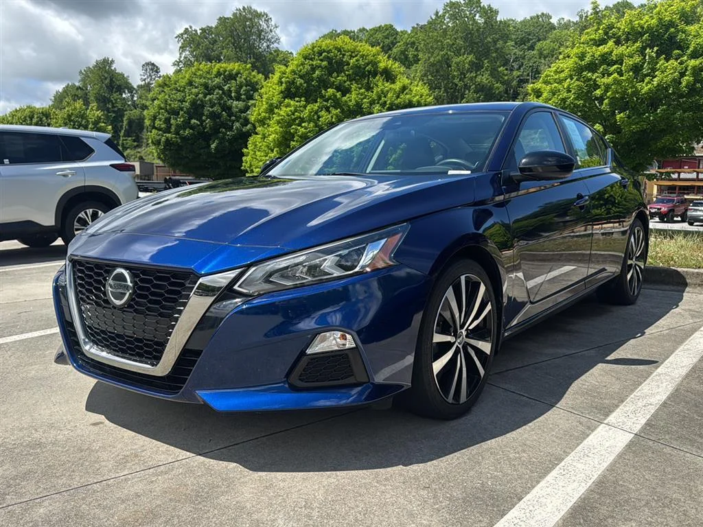 2022 Nissan Altima 2.5 SR's photo