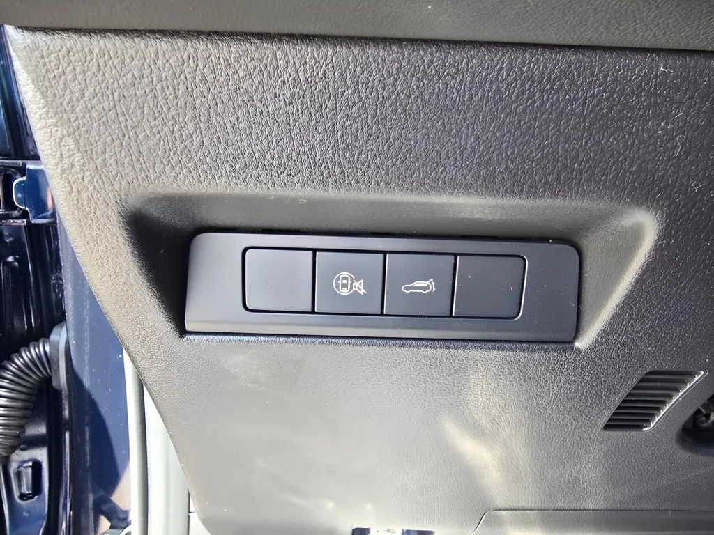 Used 2026 Navy Blue Mica Mazda Preferred image 15