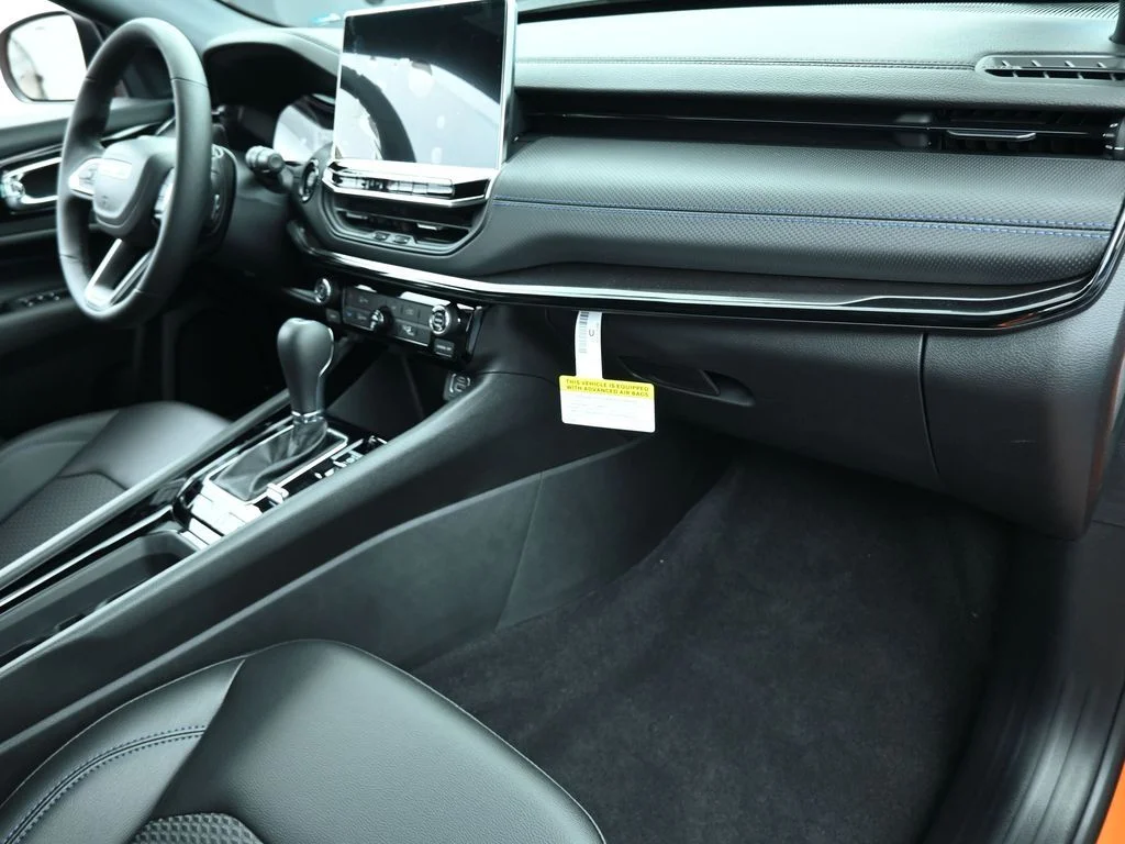 New 2026 Joose (DISC) Jeep Latitude image 37