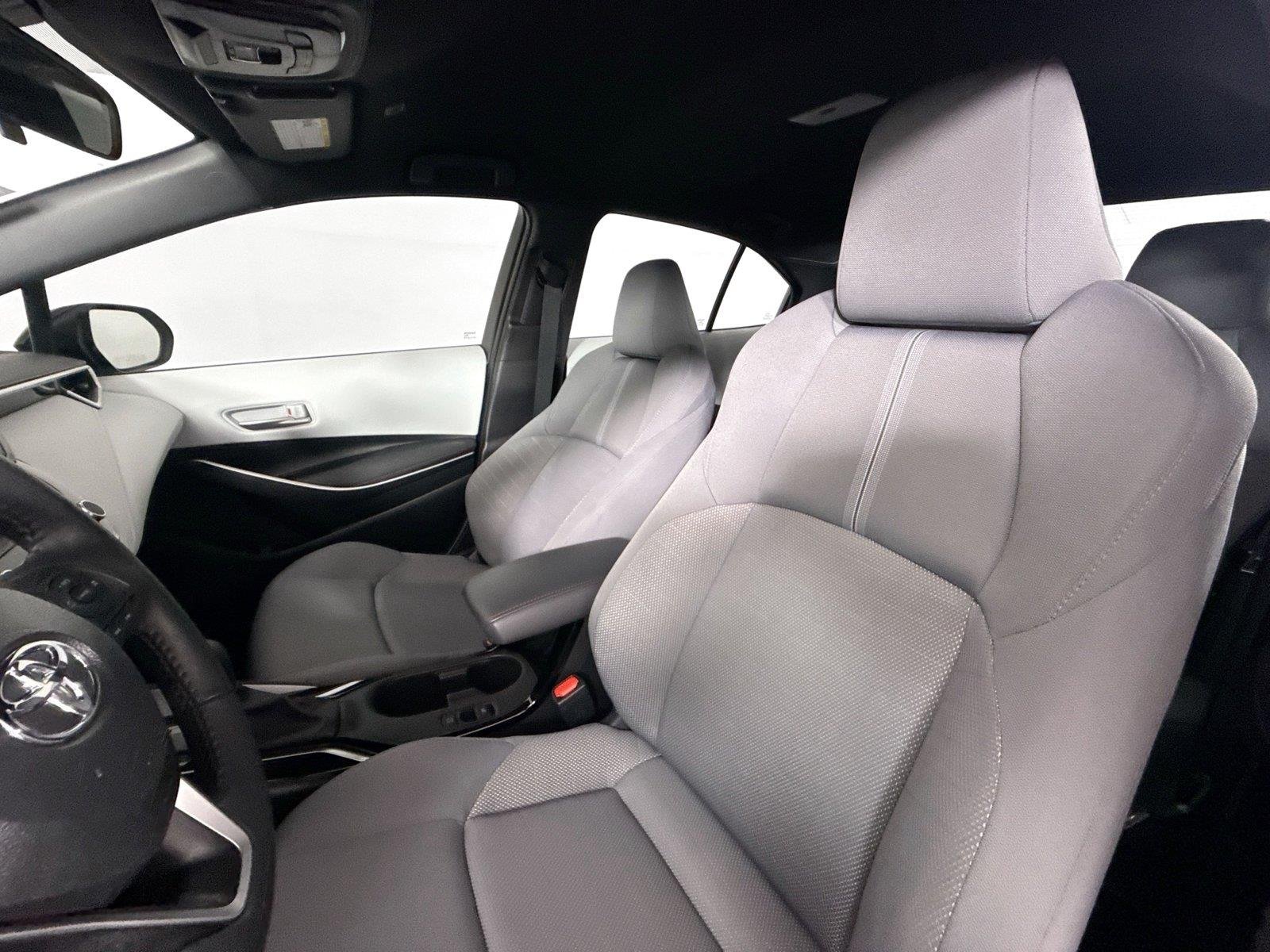 Certified Used 2025 Midnight Black Metallic Toyota SE image 3