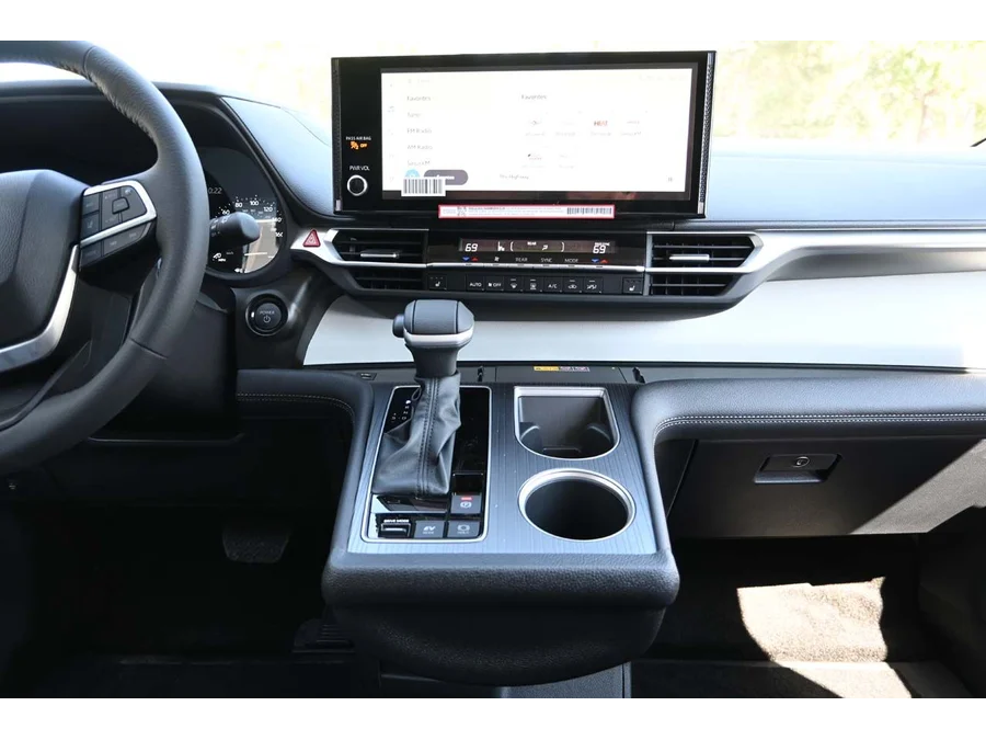 New 2025 SILVER Toyota XLE+ AWD Mobility Handicap Van image 23