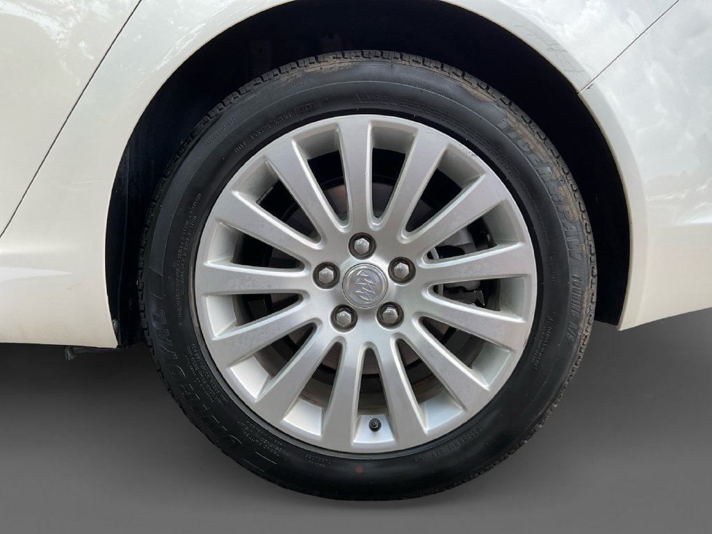 Used 2012 White Buick Premium I image 8