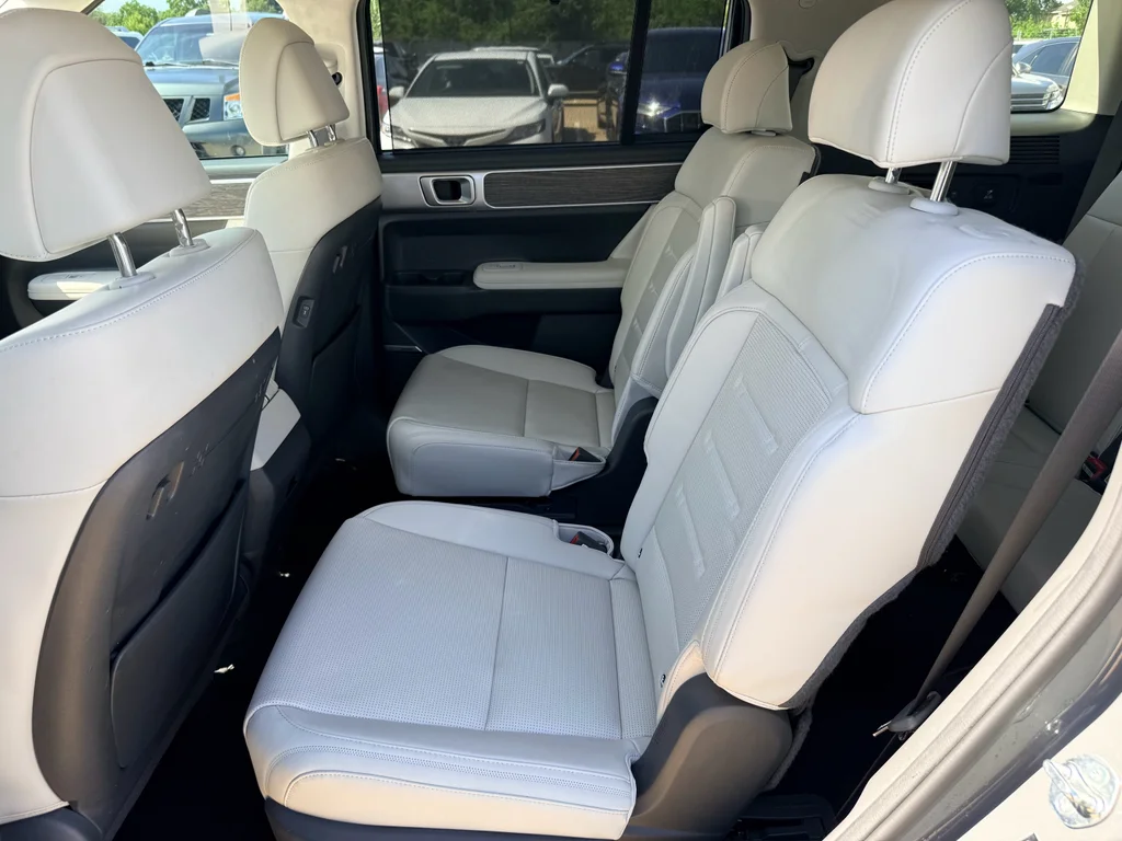 Used 2024 Hampton Gray Hyundai Calligraphy image 17