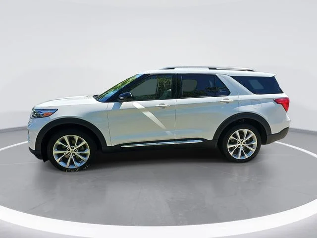 Used 2023 White Ford Platinum image 2