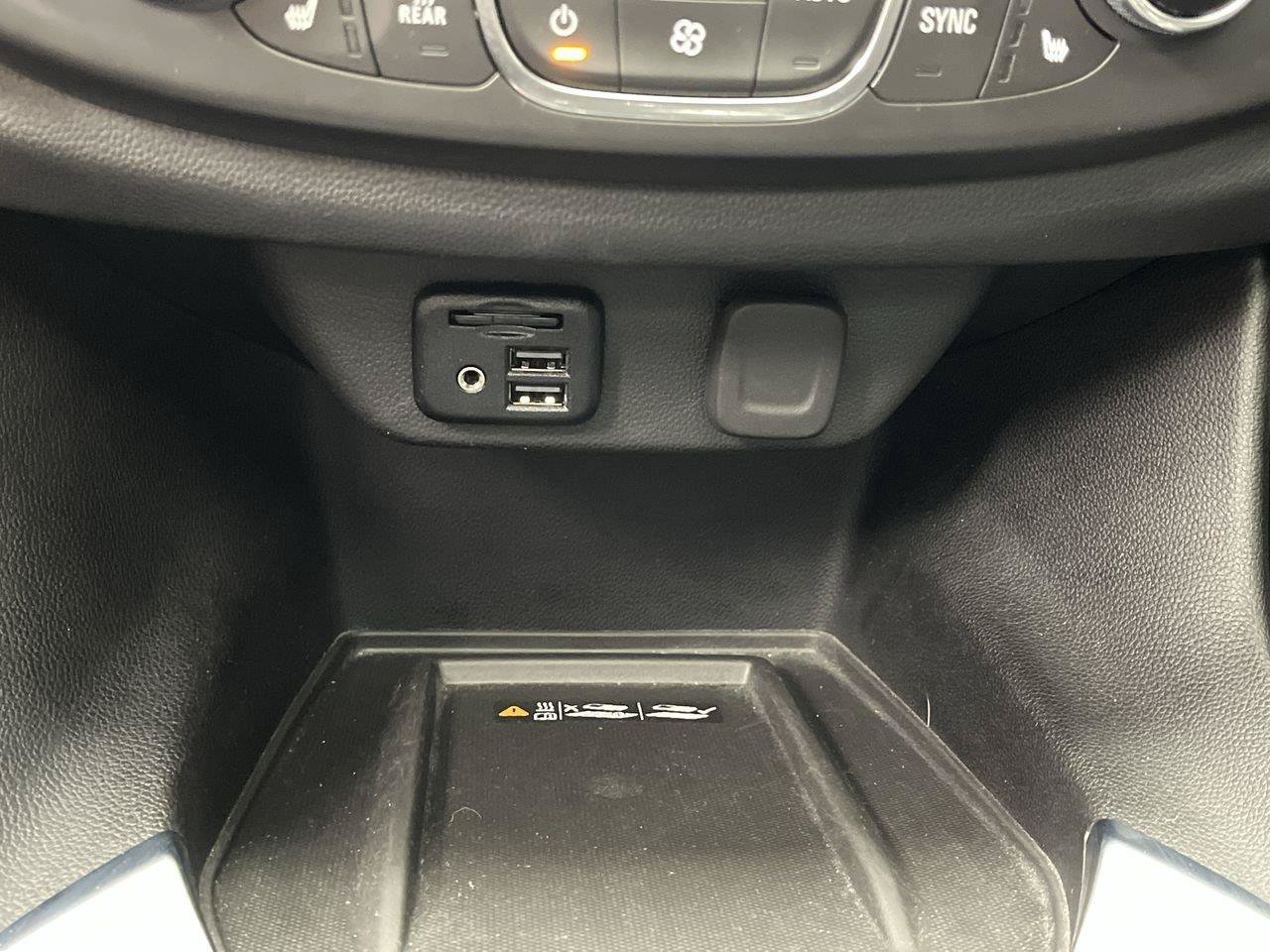 2022 Chevrolet Traverse Premier - Photo 26