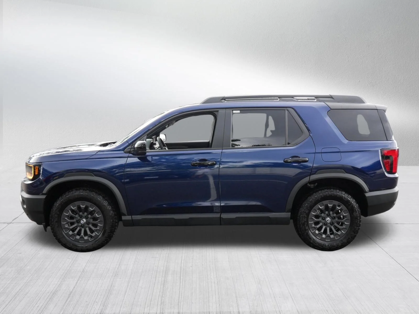 Certified Used 2026 Obsidian Blue Pearl Honda TrailSport image 4
