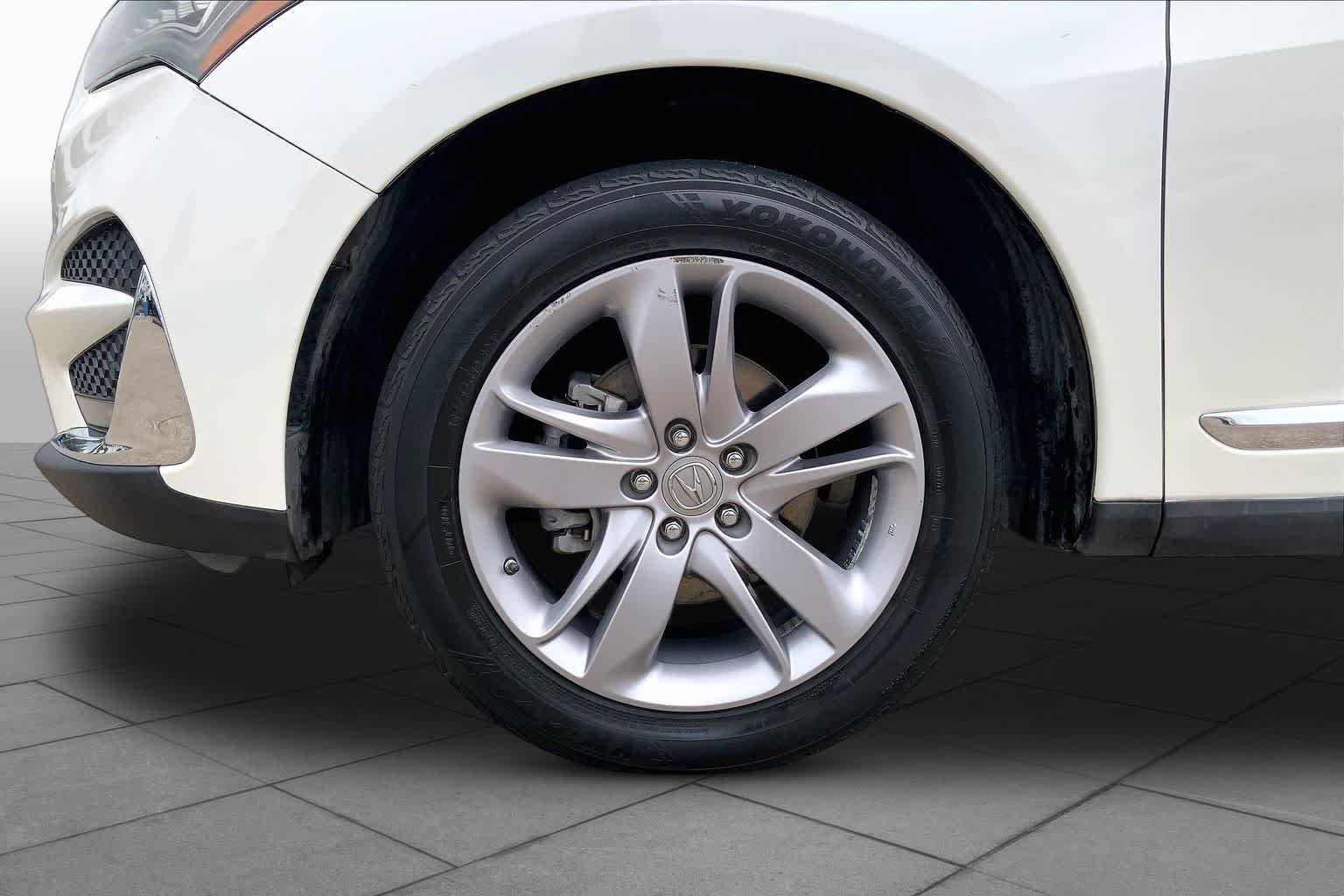 Used 2019 White Diamond Pearl Acura w/Advance Pkg image 10