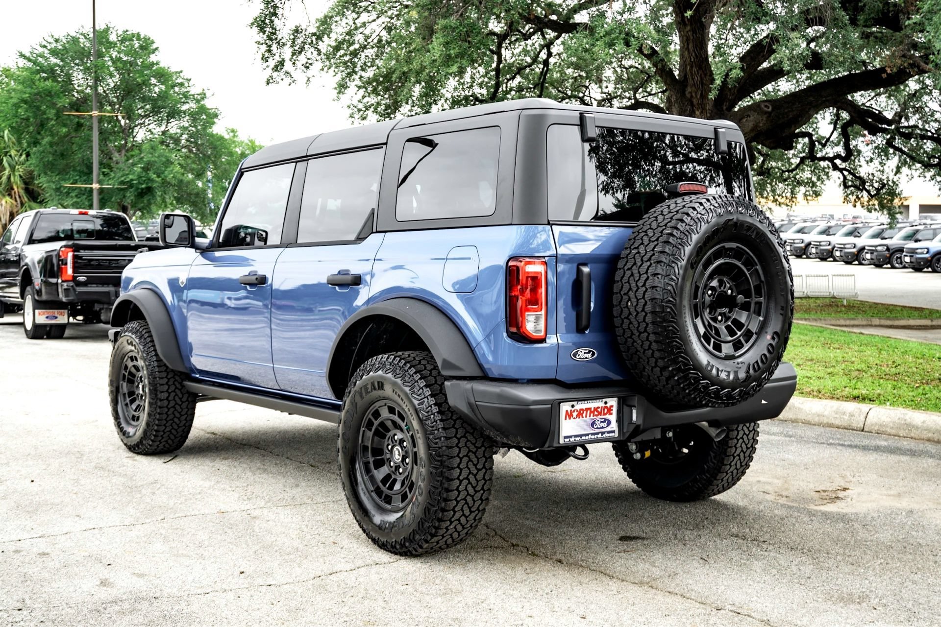 New 2026 Velocity Blue Metallic Ford Big Bend image 5