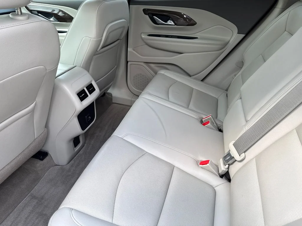 Used 2020 White GMC Denali image 16