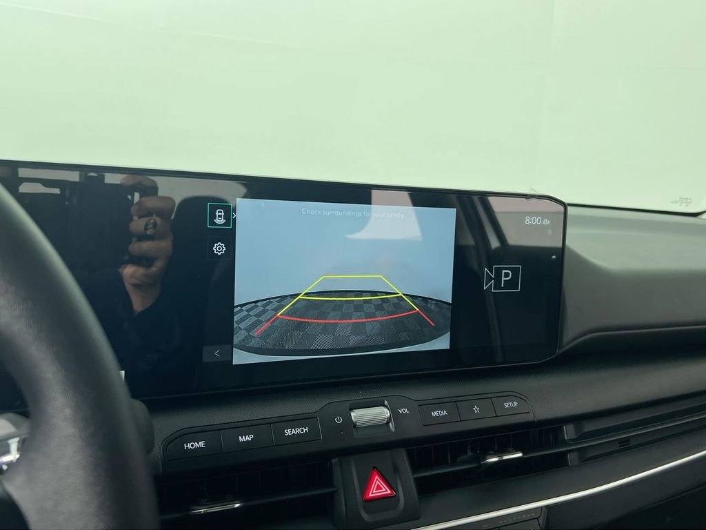 New 2026 Snow White Pearl Kia LX image 27