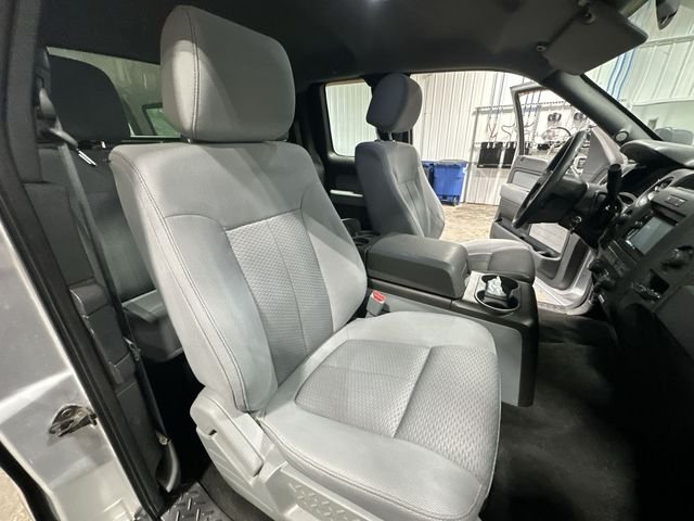 Used 2013 Silver Ford XL image 32
