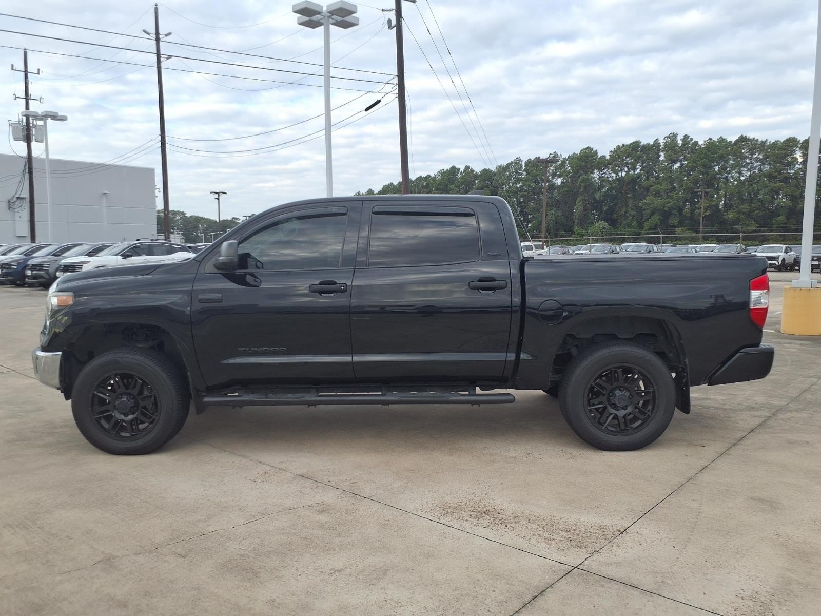 2021 Toyota Tundra 4WD photo 9 of 26