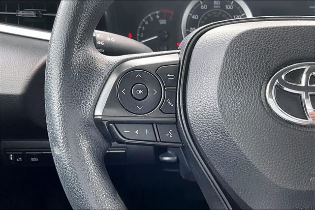 Used 2022 Red Toyota LE image 9