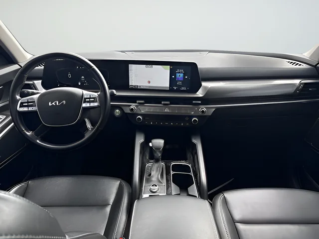 Used 2023 Silver Kia LX image 11