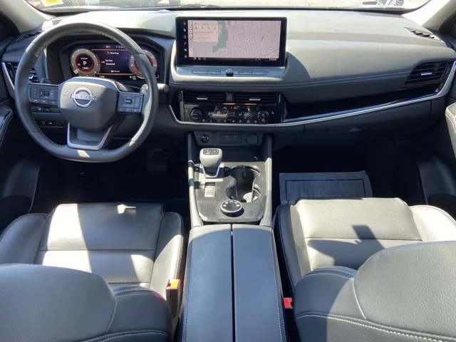 2025 Nissan Rogue SL - Photo 12