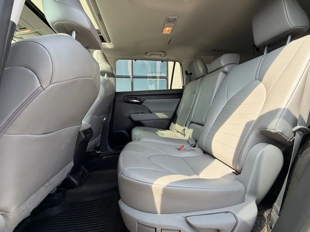 Used 2021 White Toyota XLE image 8