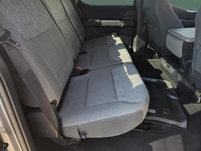 Used 2024 Gray Ford XLT image 26
